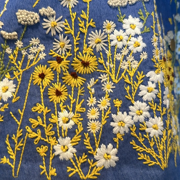 Manoush, French brand, denim embroidered, front button skirt with pockets. - Picture 3 of 4